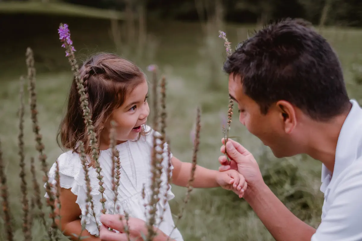 Familienfotografie in Luzern-tochter mit papi